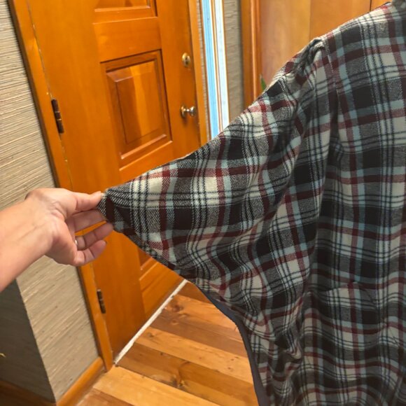 Women's Reversible All Weather Cloak XL - Picture 7 of 9